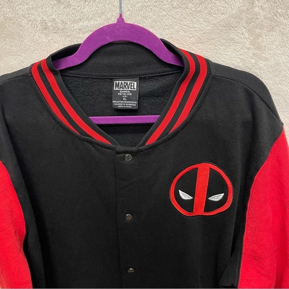Marvel Deadpool Letterman jacket Red And Black men’s XL - Picture 3 of 8